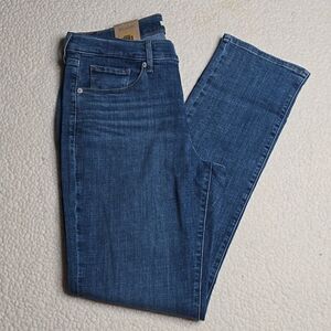 1362 NWT Levi's Classic Straight Fit Women's Jeans Sz 12 Long